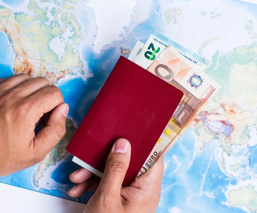 How to Get Permanent Residency in Hungary: Your Guide to the EC Card, Work Permits & Family Reunification