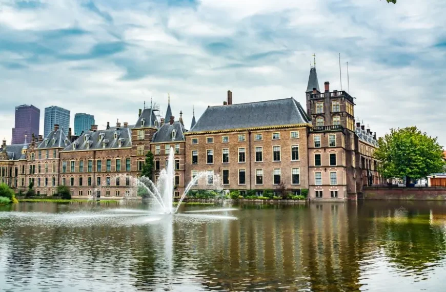Job in Luxembourg Without a Degree