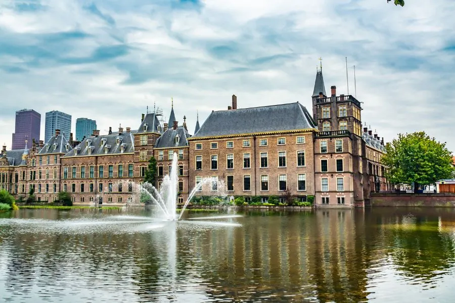 Job in Luxembourg Without a Degree