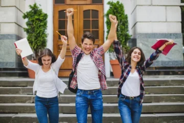 Win a €300 Monthly Scholarship at the Europa-Institut