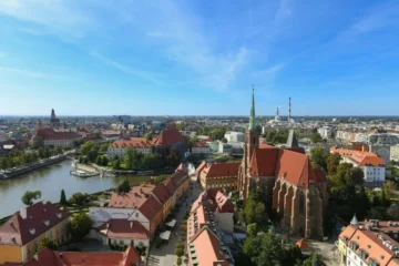Poland Blue Card Without a Degree in 2025